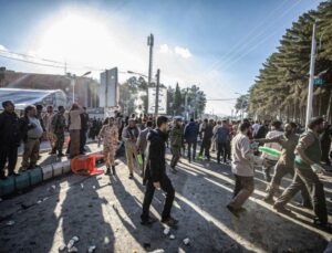 İran’da Patlama 103 Kişi Hayatını Kaybetti