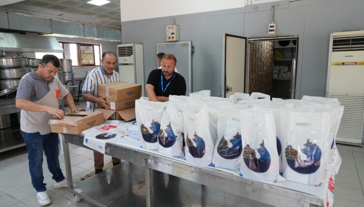 Üsküdar’da İhtiyaç Sahiplerine Konserve Dağıtımı