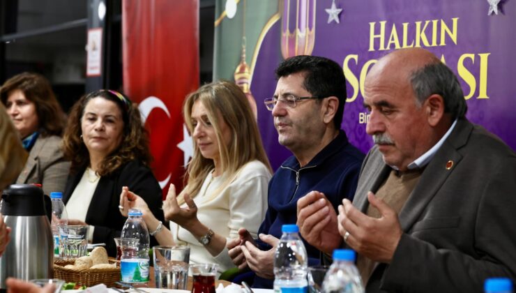 Başkan Çerkez, Muhtarlar ve Azalar İle Sahur Sofrasında Buluştu