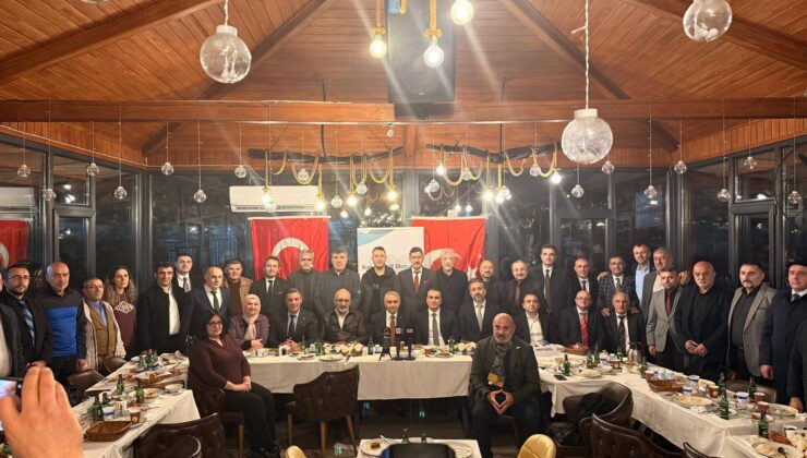 Kars Ardahan Iğdır Maarif Derneği İftarda Buluştu