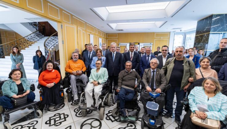 Erişilebilir kent hedefiyle 98. Kırmızı Bayrak İZTO’nun oldu