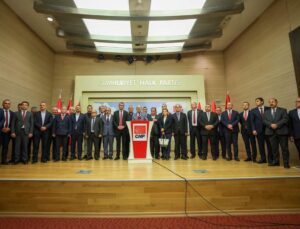CHP’de 55 İl Başkanı Kılıçdaroğlu’na Destek Verdi