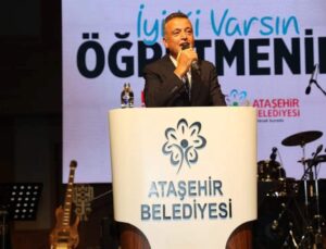 Başkan İlgezdi, Öğretmen Günü Etkinliğine Katıldı