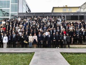 Mansur Yavaş, Başkent Konferansında Gençlerle Buluştu