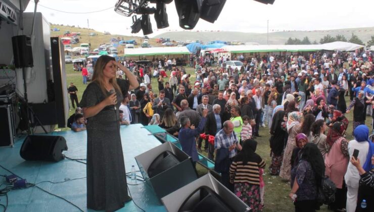 20.Çıldır Göl Festivali ve Aşık Şenliği Anma Programı Yapıldı