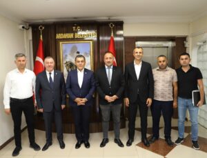Başkan Demir, Serhat Ardahanspor Başkanı Üzeyir Engin’i Ağırladı