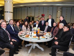 Kars Kümbetli Köyü Derneği Kaz Gecesi Yaptı