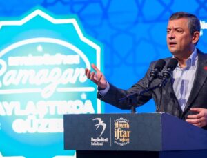 CHP Lideri Özel, Beylikdüzü’nde İftar Açtı