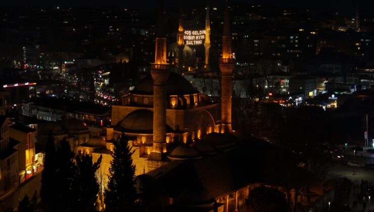  Çifte Ezan Geleneği Üsküdar’da Yaşıyor