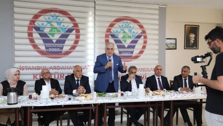 İstanbul Ardahan Kültür Evinde Önemli Toplantı