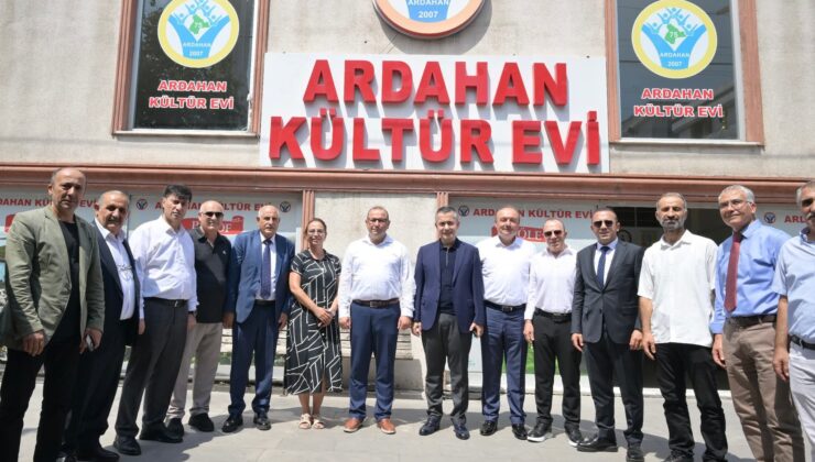 Ardahan Kültürevi, Esenyurt Protokolünü Ağırladı