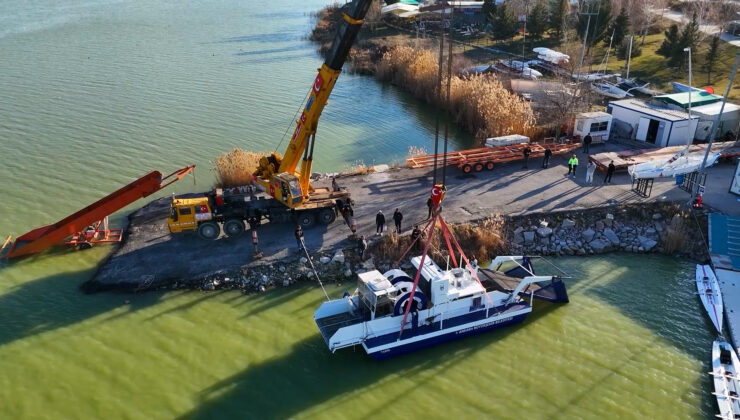 Ankara’da göl ve göletlerde temizlik çalışmaları devam ediyor