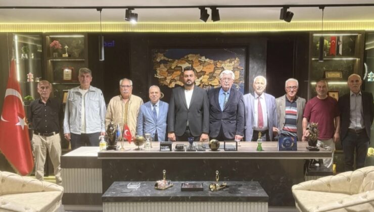 Kocaeli KAI Vakfı’nda İsa Bozkurt güven tazeledi