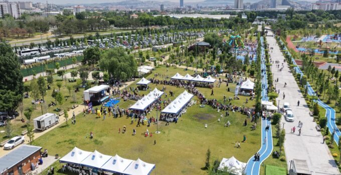 Ankara’da çocuk şenliğine yoğun ilgi
