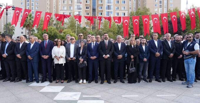 Ataşehir’de 30 Ağustos Zafer Bayramı’nın 104. yıl dönümü kutlandı